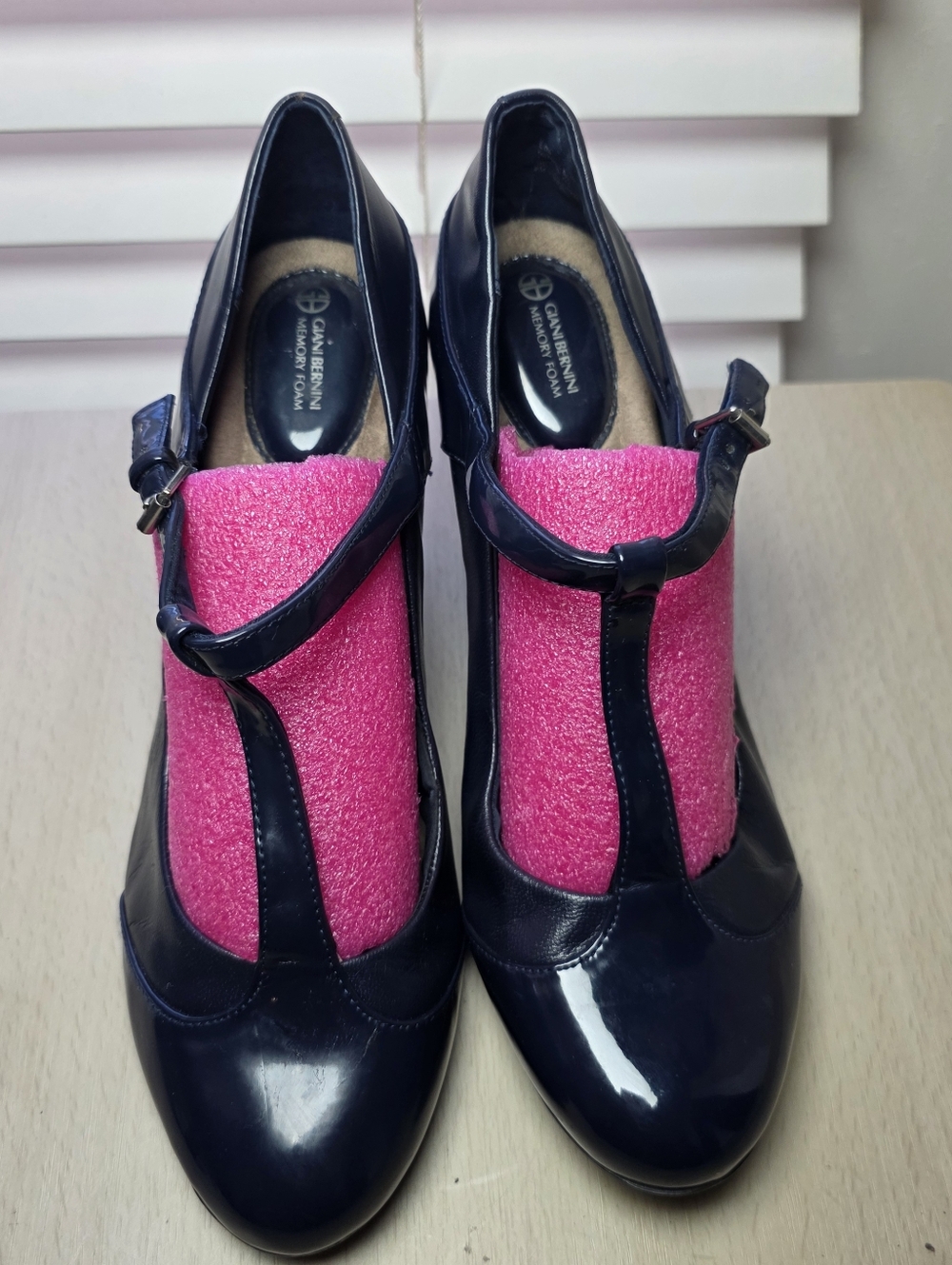 Giani Bini Navy Mary Jane Pumps Patent Leather T-Strap Shoes Coquette Preppy
